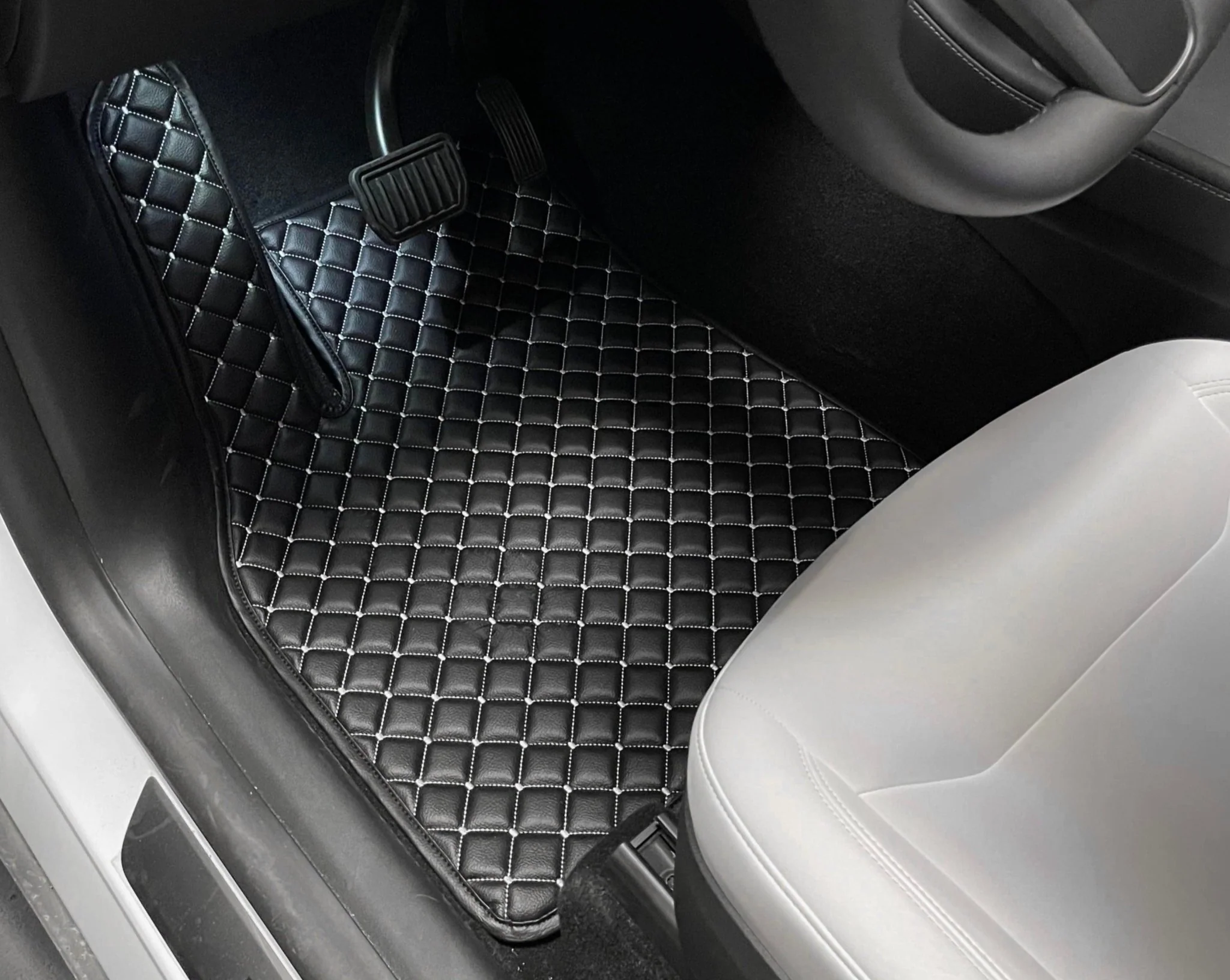 Floor Mats For Tesla Model Y 2020-2025 - Image 7