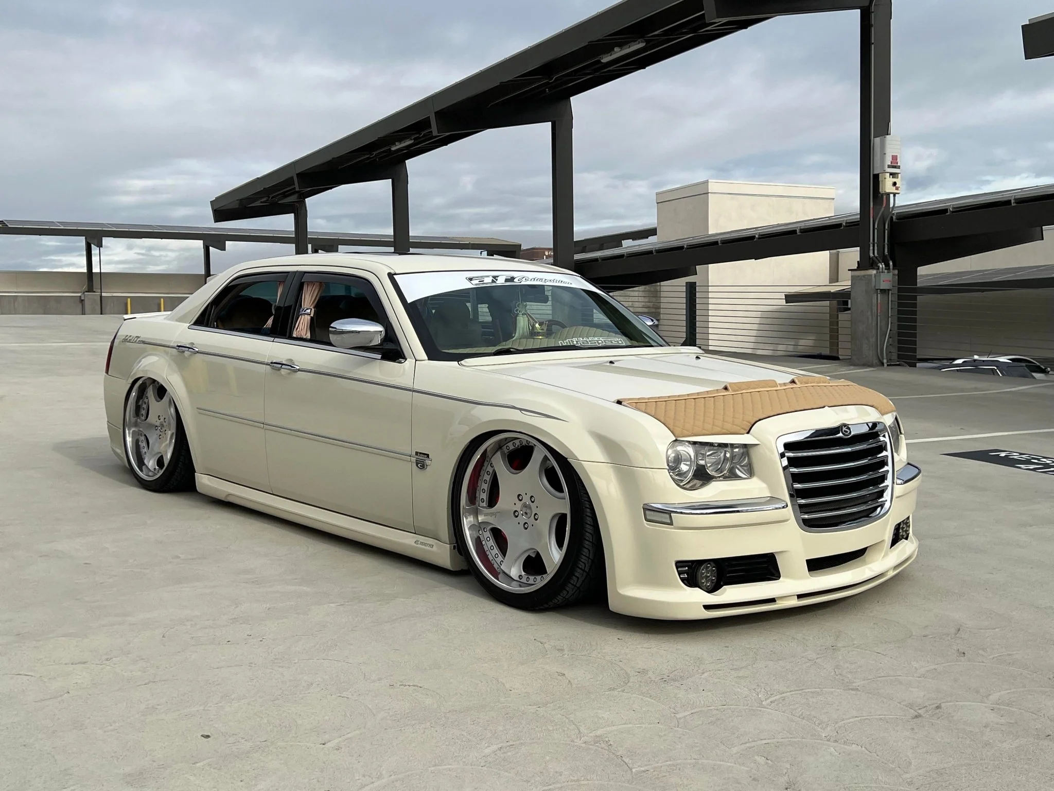 Hood Bra For Chrysler 300 2005-2010 - Image 30