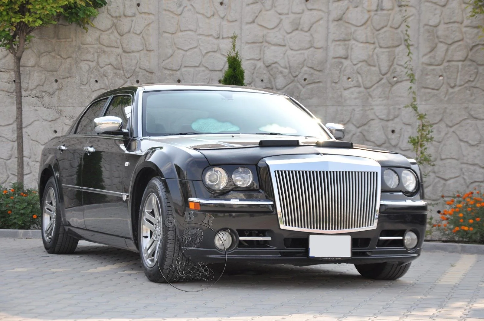 Hood Bra For Chrysler 300 2005-2010 - Image 5