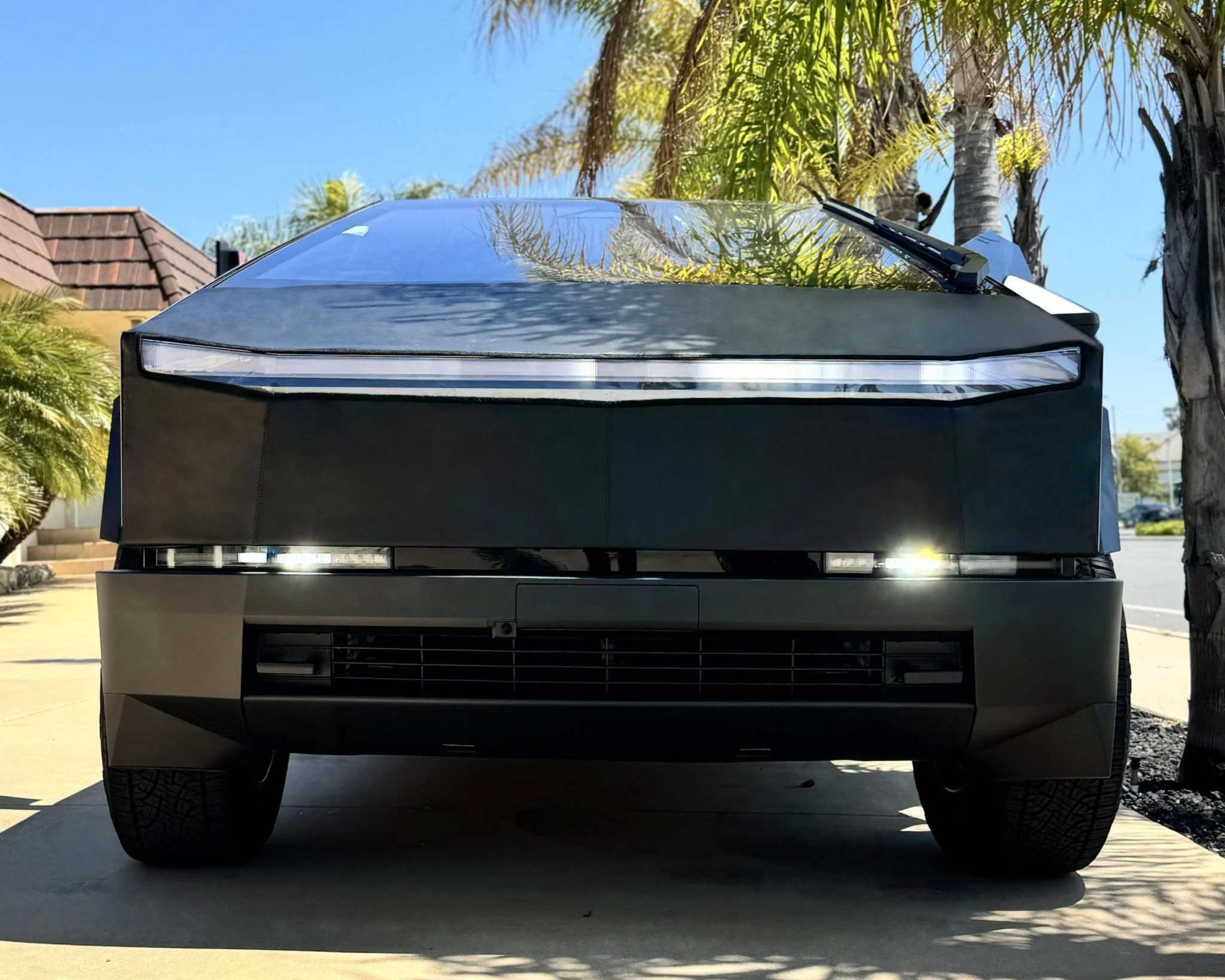 Hood Bra For Tesla Cybertruck 2024-2026 - Image 9